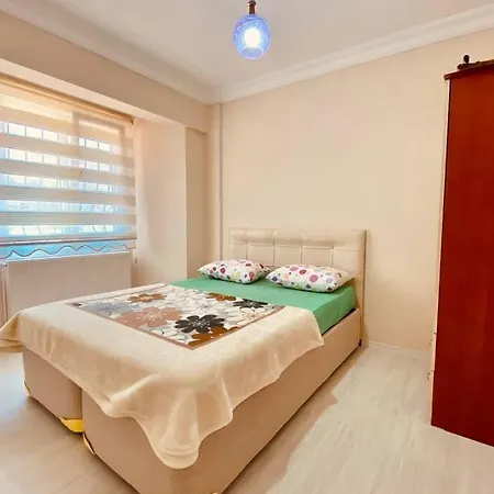 Kusadasi'nda Sessiz Sakin Bir Nida 6 *