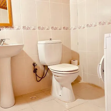 Kusadasi'nda Sessiz Sakin Bir Nida 6 *